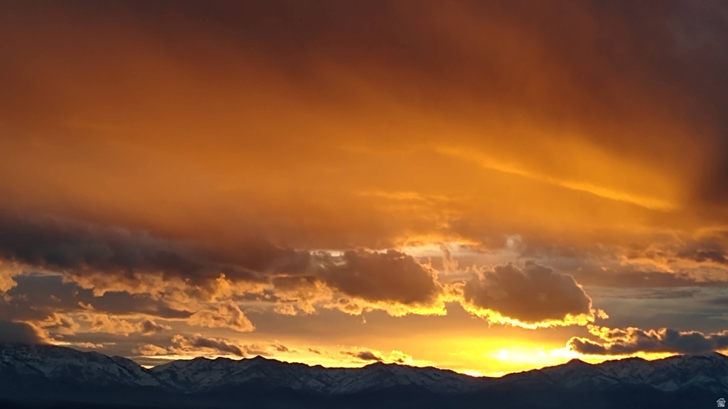 1124 S 1050 W Tooele, UT 84074