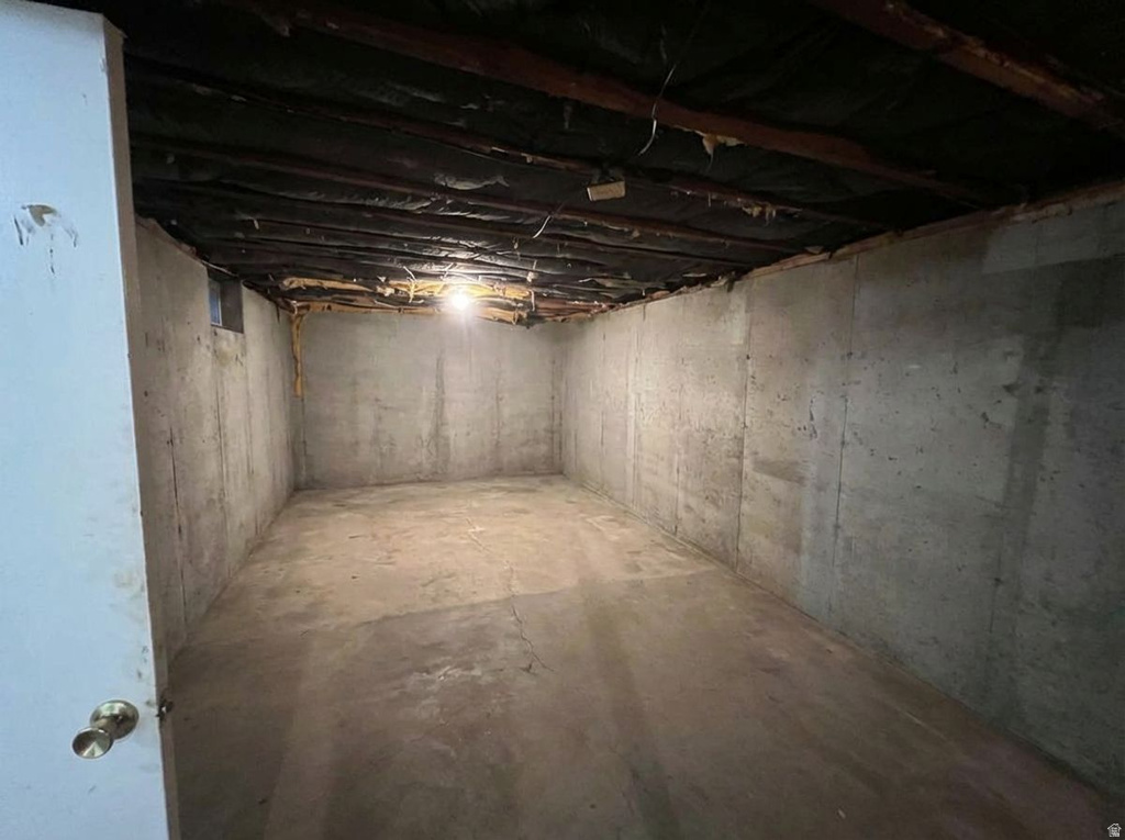 1929 E 2500 S Vernal, UT 84078