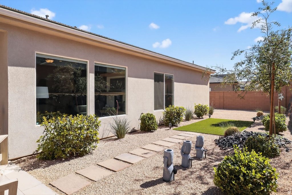 4004 E CERRO WAY St George, UT 84790