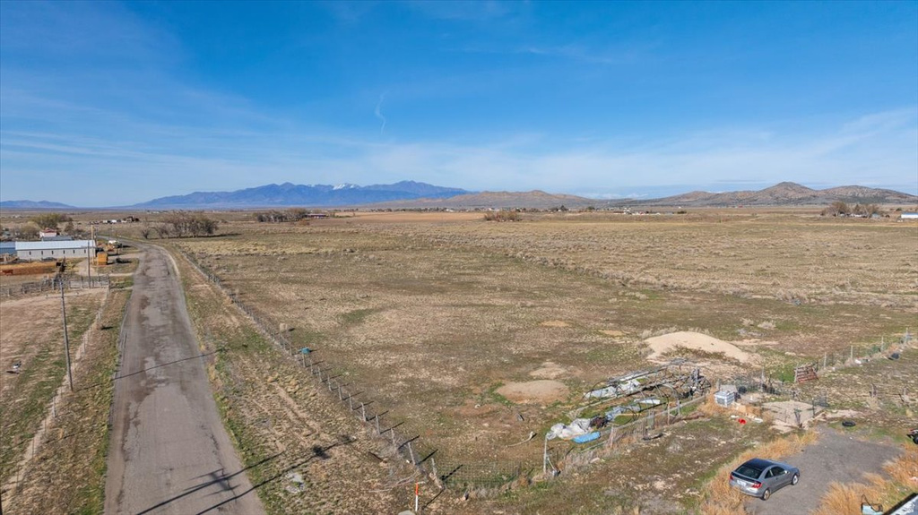 977 S HARKER RD Vernon, UT 84080