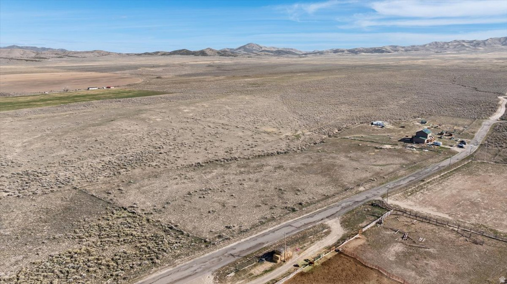 977 S HARKER RD Vernon, UT 84080