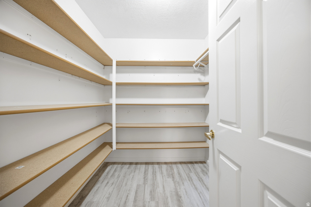 2183 W W JORDAN VILLA DR West Jordan, UT 84088