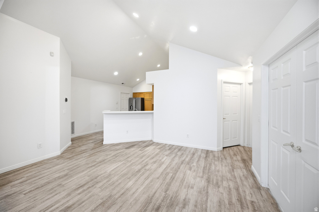 2183 W W JORDAN VILLA DR West Jordan, UT 84088