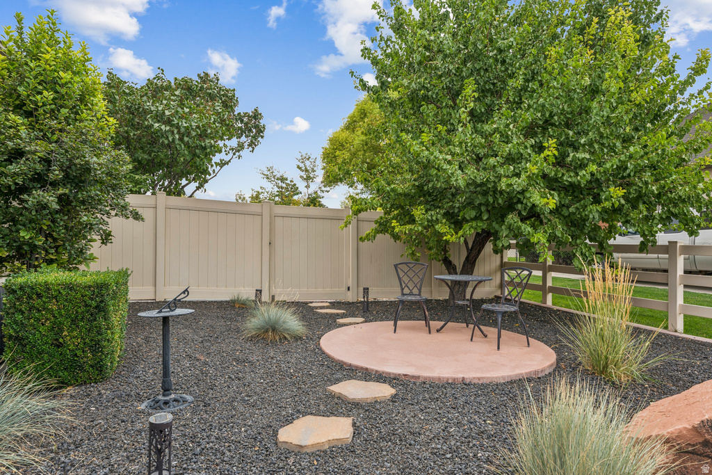 5531 N PONDEROSA LN Stansbury Park, UT 84074