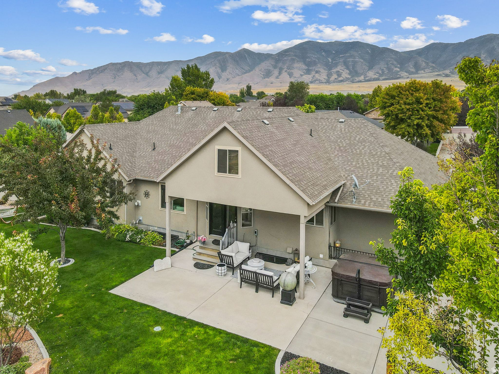 5531 N PONDEROSA LN Stansbury Park, UT 84074