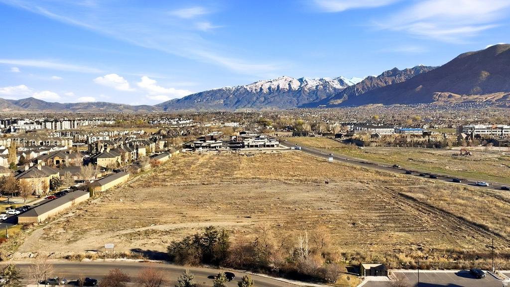 1972 W GROVE PARKWAY PL Pleasant Grove, UT 84062