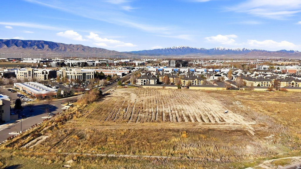 1972 W GROVE PKWY Pleasant Grove, UT 84062