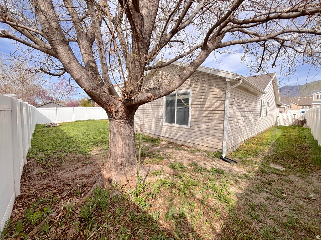 5521 LORRAINE WAY Stansbury Park, UT 84074