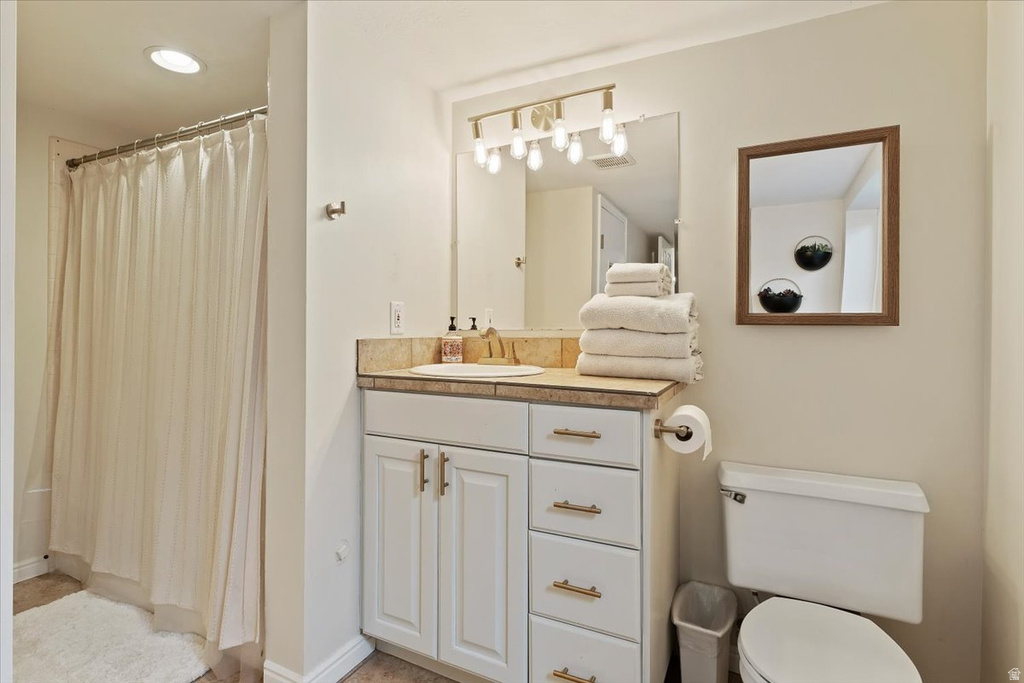 5549 S APPLE VALE DR Murray, UT 84123