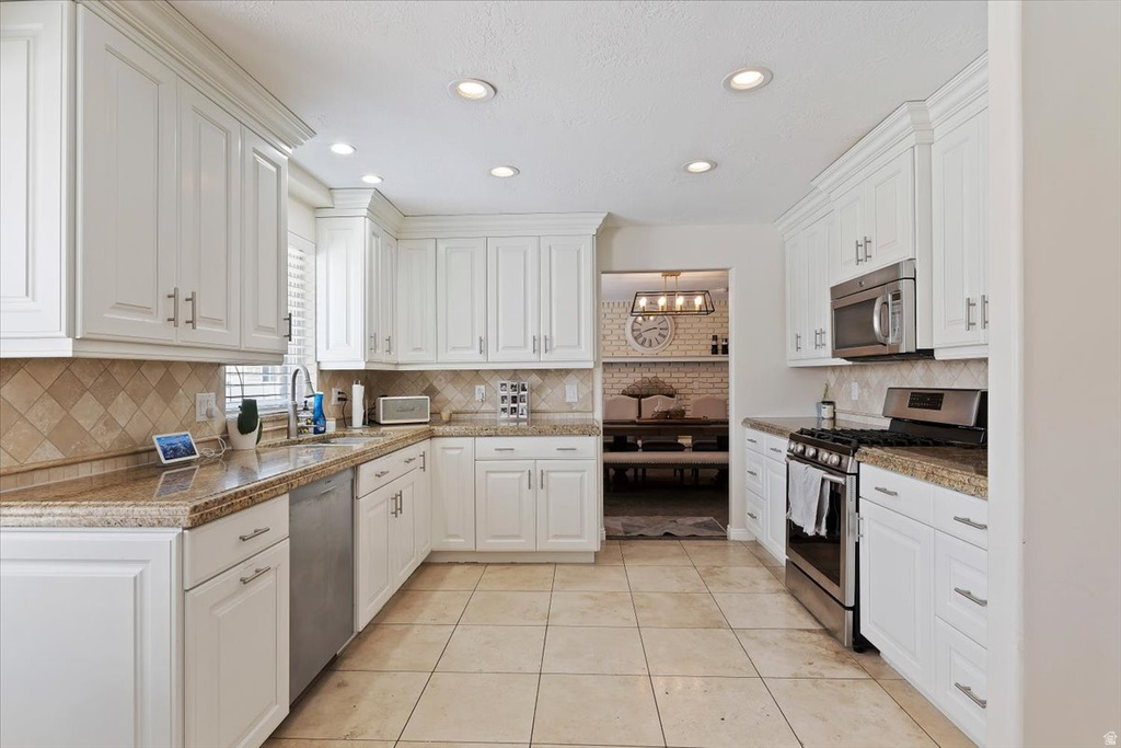 5549 S APPLE VALE DR Murray, UT 84123