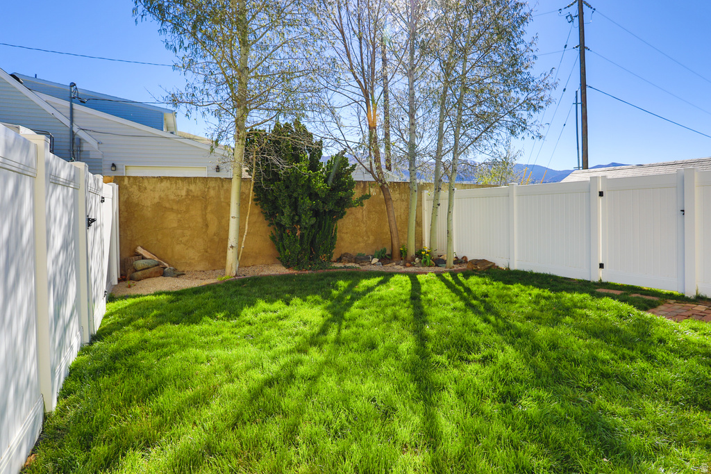 207 E 820 S Centerville, UT 84014