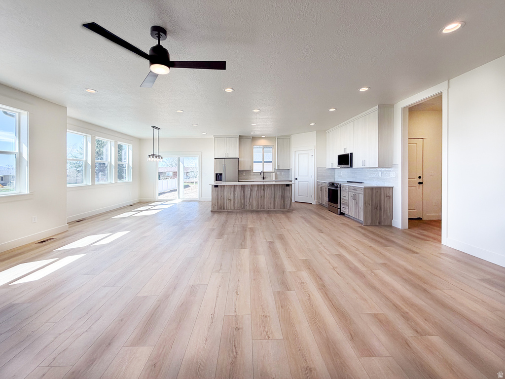 2935 W 1200 S Syracuse, UT 84075