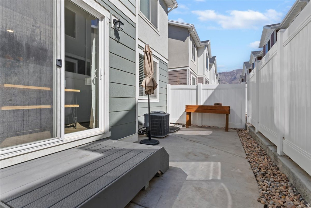 1195 W HIDDEN SPRING DR Santaquin, UT 84655