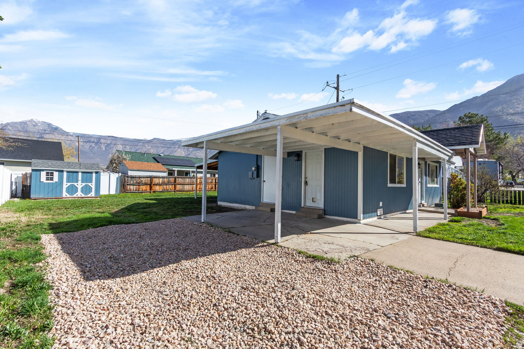 726 E CANFIELD DR Ogden, UT 84404