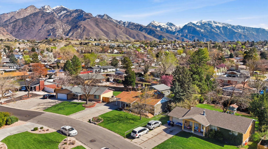 2400 E 6660 S Cottonwood Heights, UT 84121