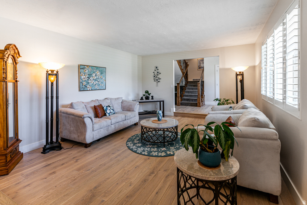 2148 E PINECREST LN Sandy, UT 84092