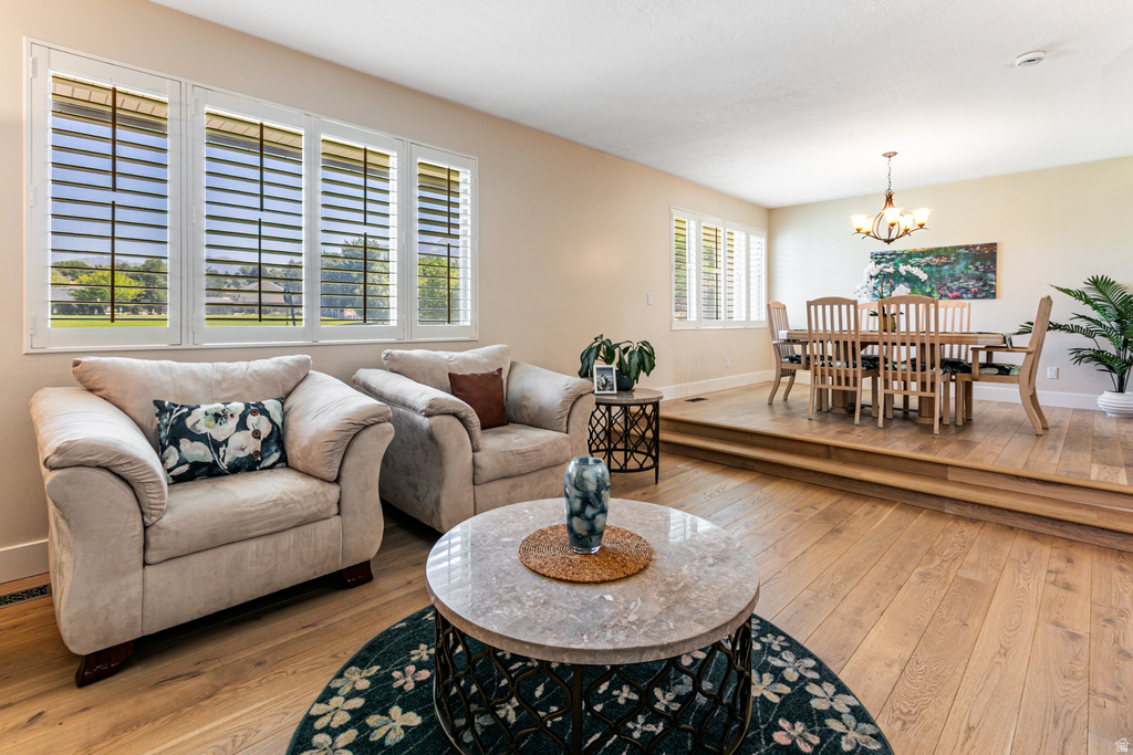 2148 E PINECREST LN Sandy, UT 84092