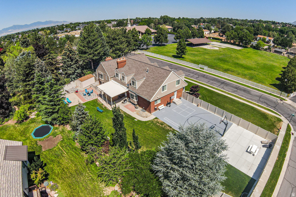 2148 E PINECREST LN Sandy, UT 84092