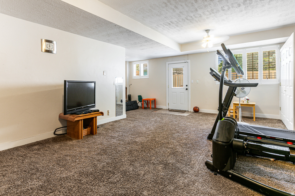 2148 E PINECREST LN Sandy, UT 84092