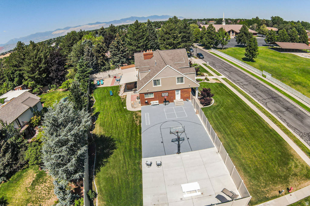 2148 E PINECREST LN Sandy, UT 84092