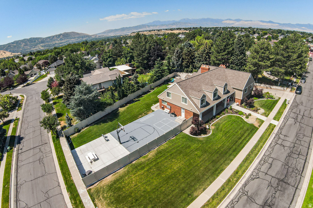 2148 E PINECREST LN Sandy, UT 84092