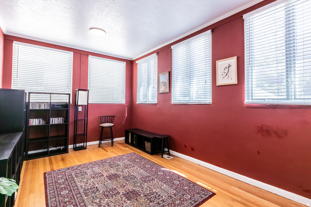 384 E ST Salt Lake City, UT 84103