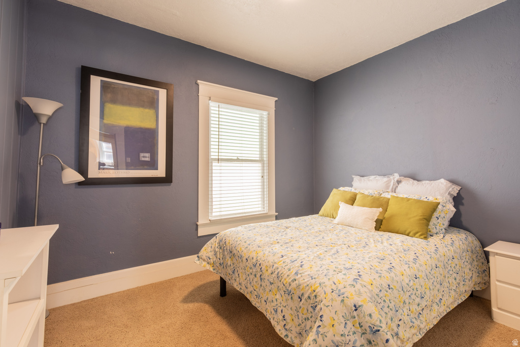 384 E ST Salt Lake City, UT 84103