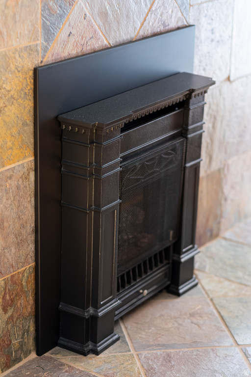 384 E ST Salt Lake City, UT 84103