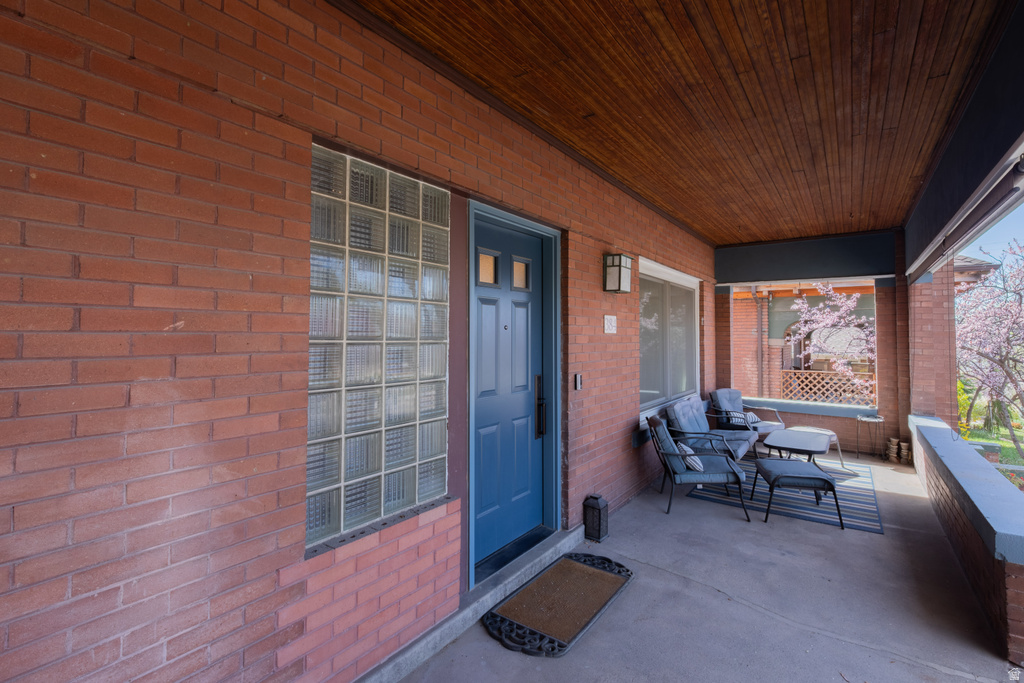 384 E ST Salt Lake City, UT 84103