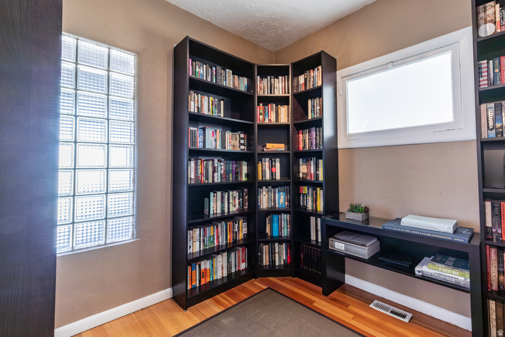 384 E ST Salt Lake City, UT 84103