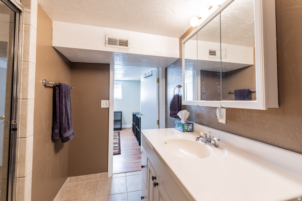 384 E ST Salt Lake City, UT 84103