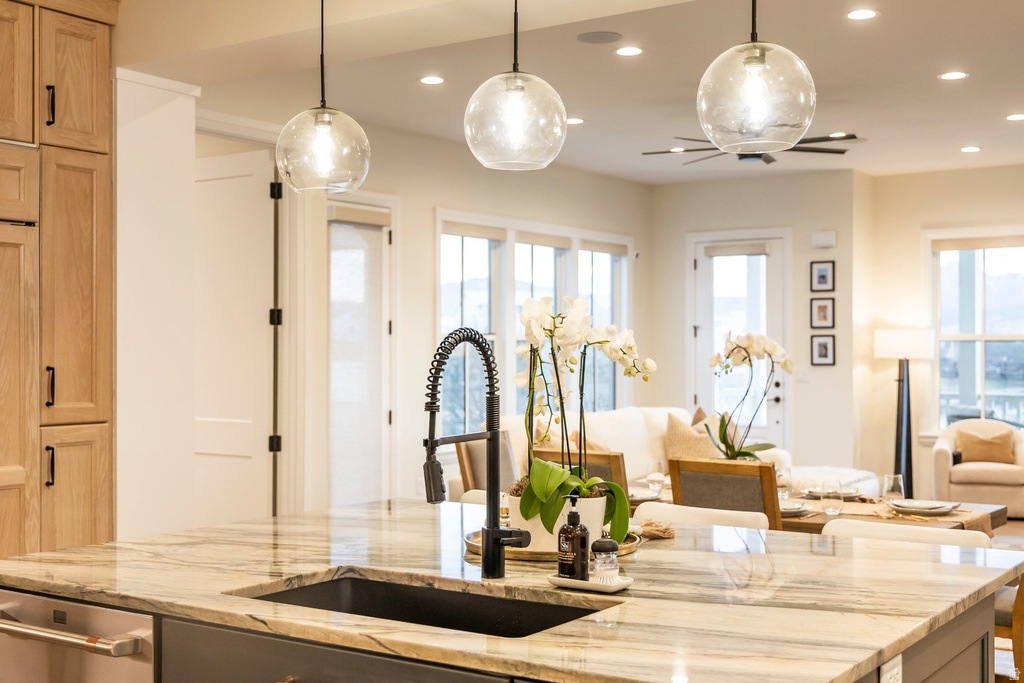 10962 S PADDLE BOARD WAY South Jordan, UT 84009