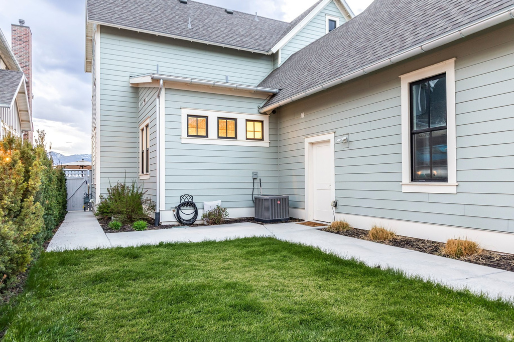 10962 S PADDLE BOARD WAY South Jordan, UT 84009