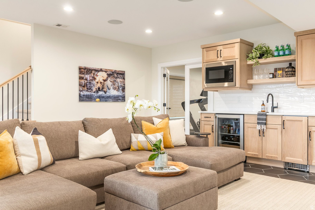 10962 S PADDLE BOARD WAY South Jordan, UT 84009