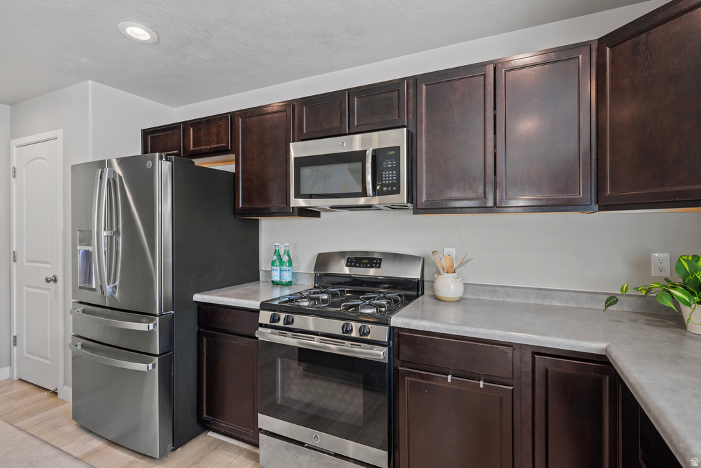 299 W WILLOW CREEK DR Saratoga Springs, UT 84045