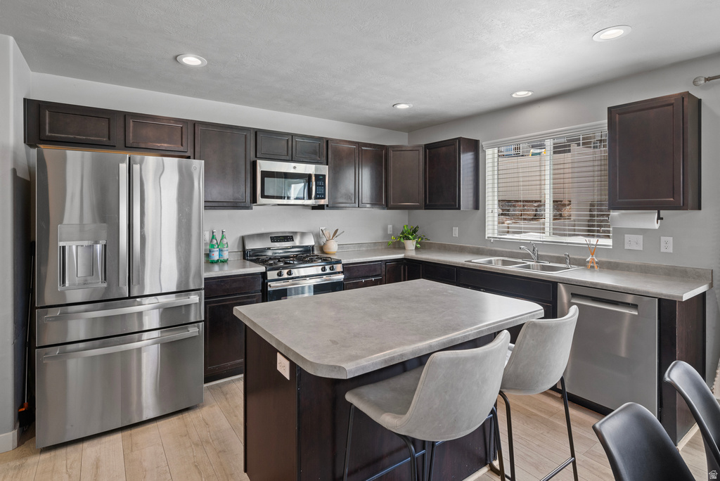 299 W WILLOW CREEK DR Saratoga Springs, UT 84045