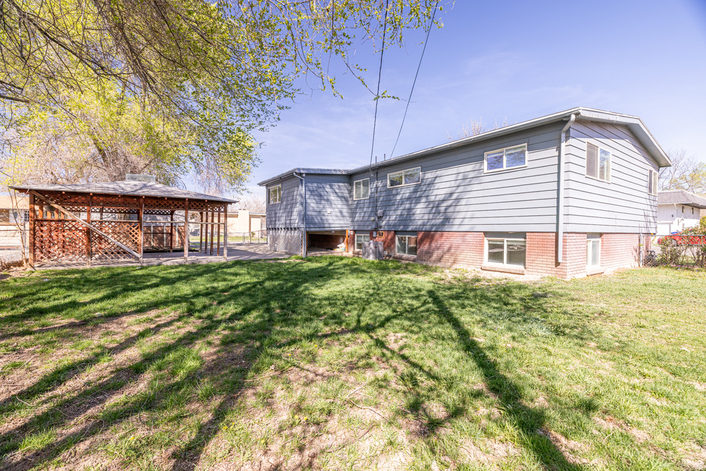 4246 S SAGE ST Millcreek, UT 84124