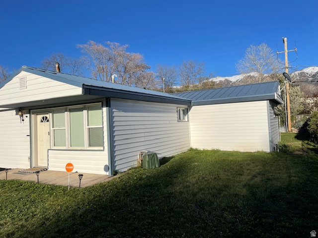 828 N VALERIA DR Layton, UT 84041