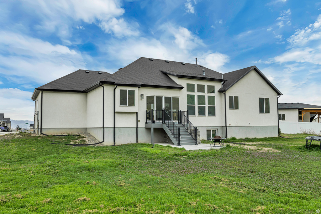 1676 E COREYS CT Lake Point, UT 84074