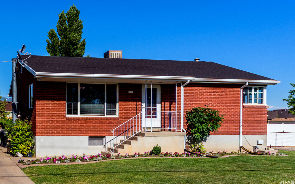 2423 S 2000 W Syracuse, UT 84075