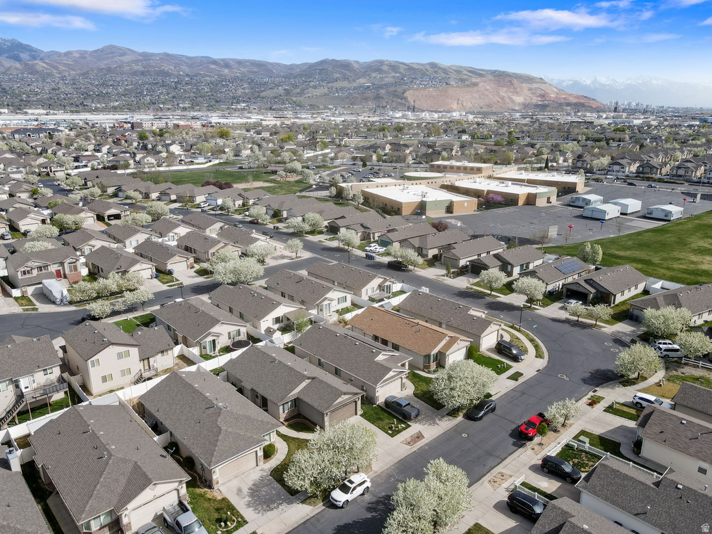 726 N SKIPTON DR North Salt Lake, UT 84054