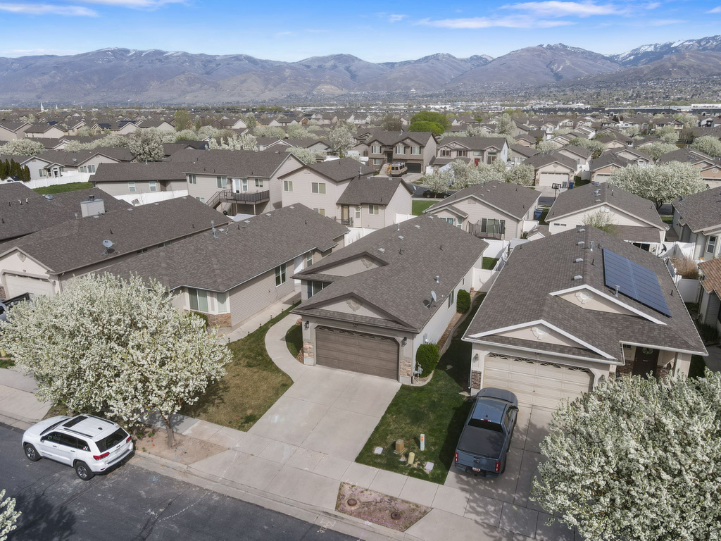 726 N SKIPTON DR North Salt Lake, UT 84054