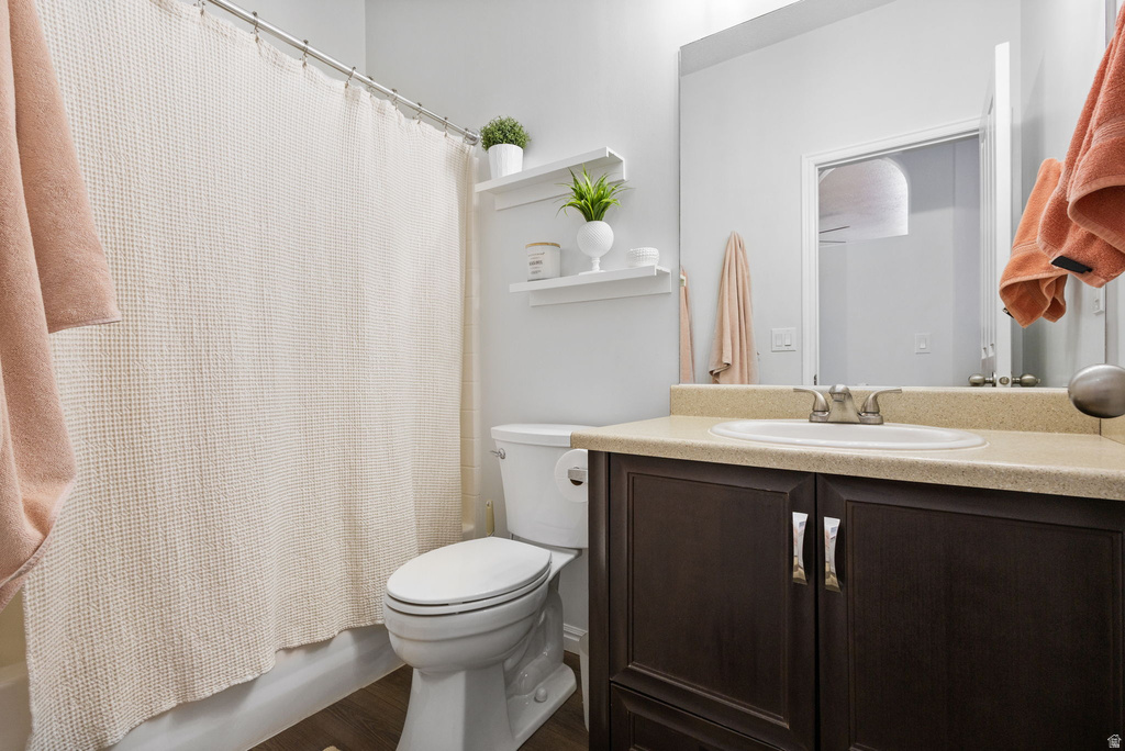 726 N SKIPTON DR North Salt Lake, UT 84054