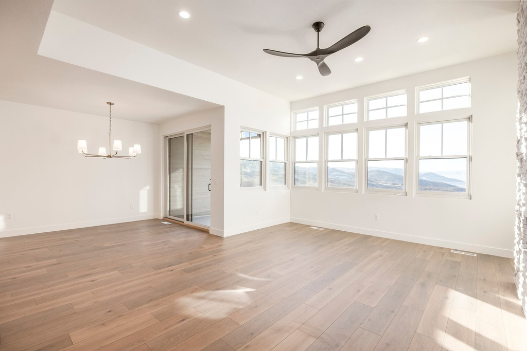 692 E SILVER HILL LOOP #92 Hideout, UT 84036