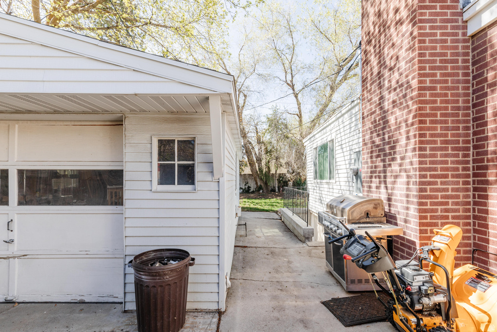 871 N HILLCREST AVE Logan, UT 84321