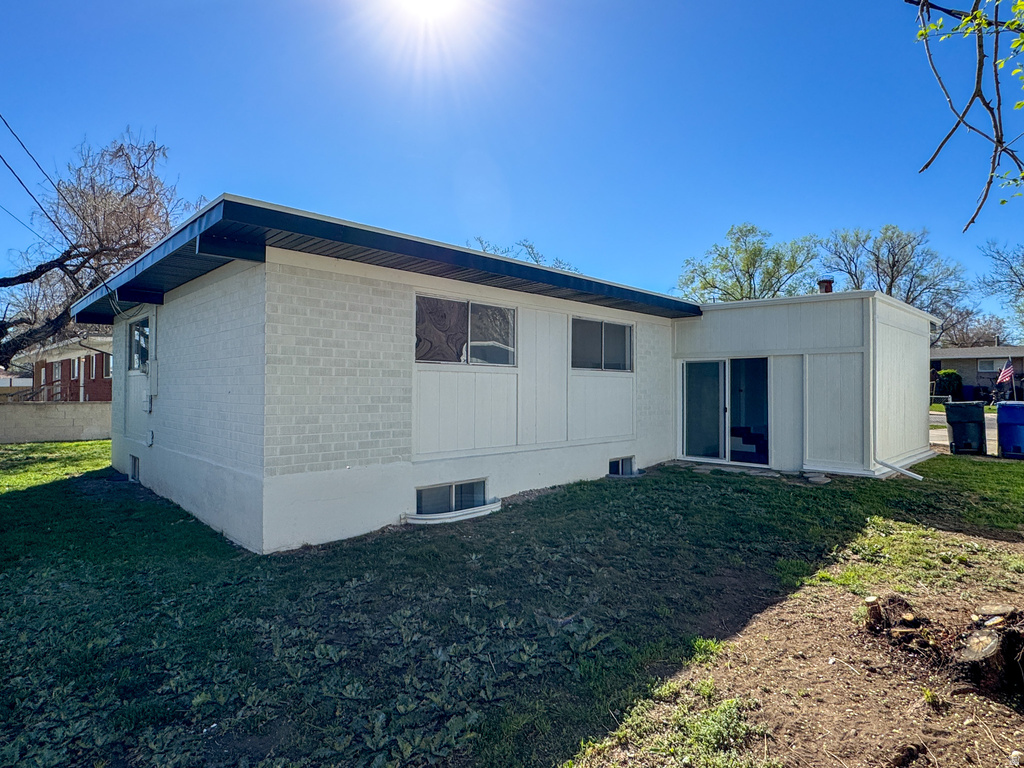 8456 W 3450 S Magna, UT 84044