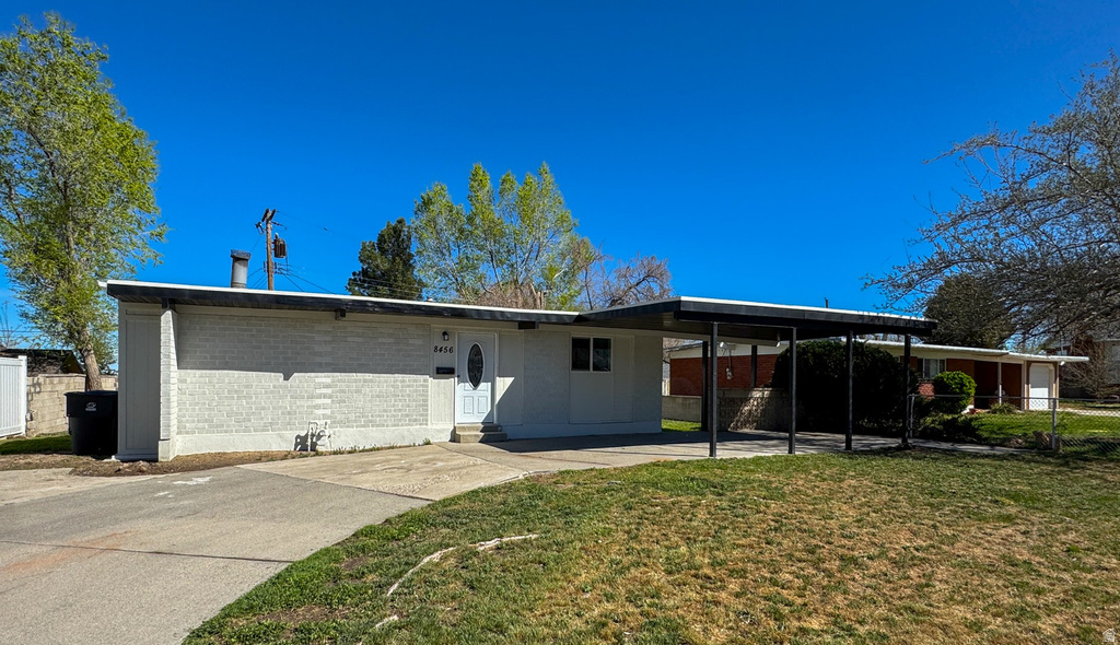 8456 W 3450 S Magna, UT 84044