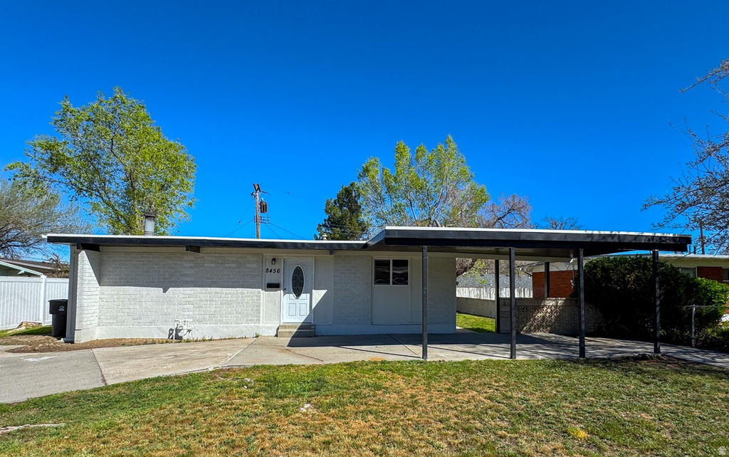 8456 W 3450 S Magna, UT 84044