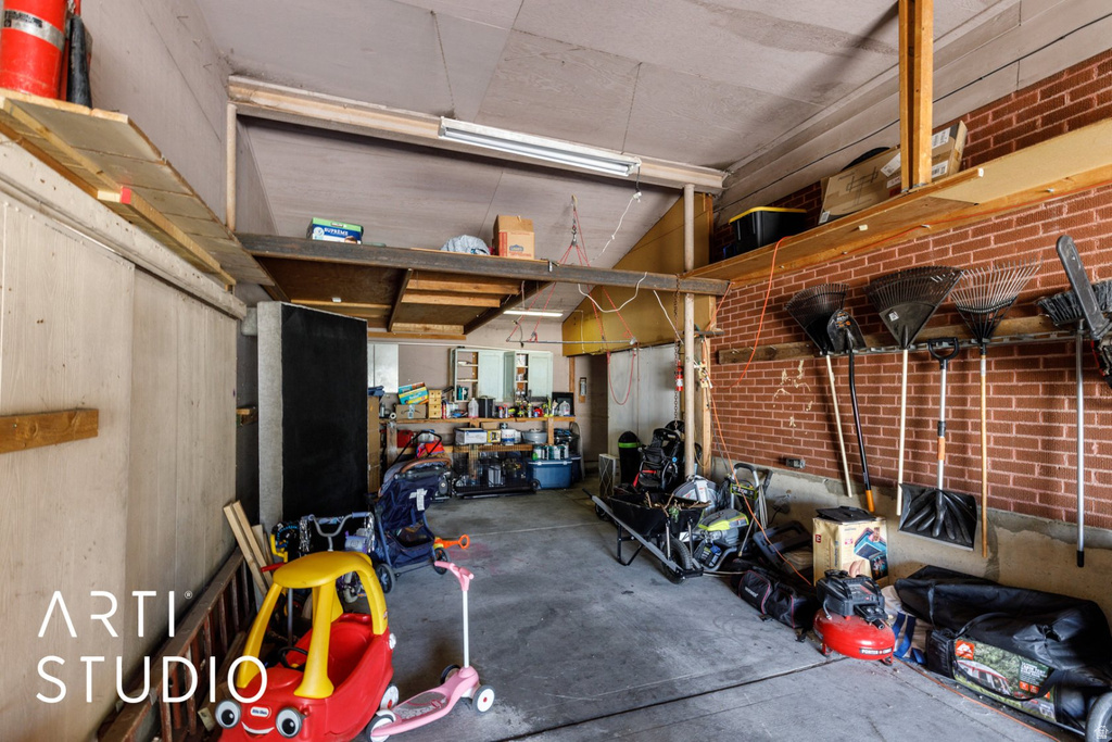 4370 S 175 E Washington Terrace, UT 84405