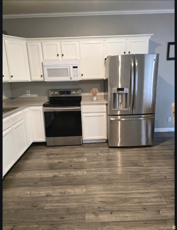 2401 S BLACK VILLAGE CT West Valley City, UT 84119